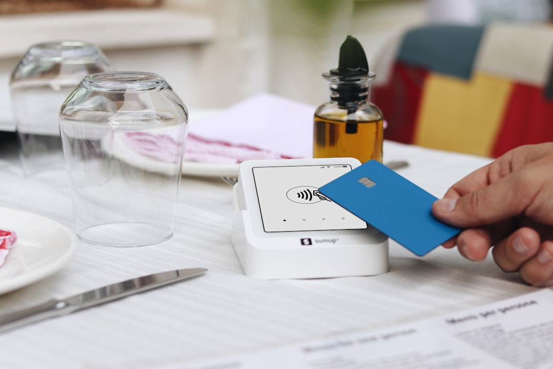 How to Choose Credit Card Dining Rewards Wisely Today