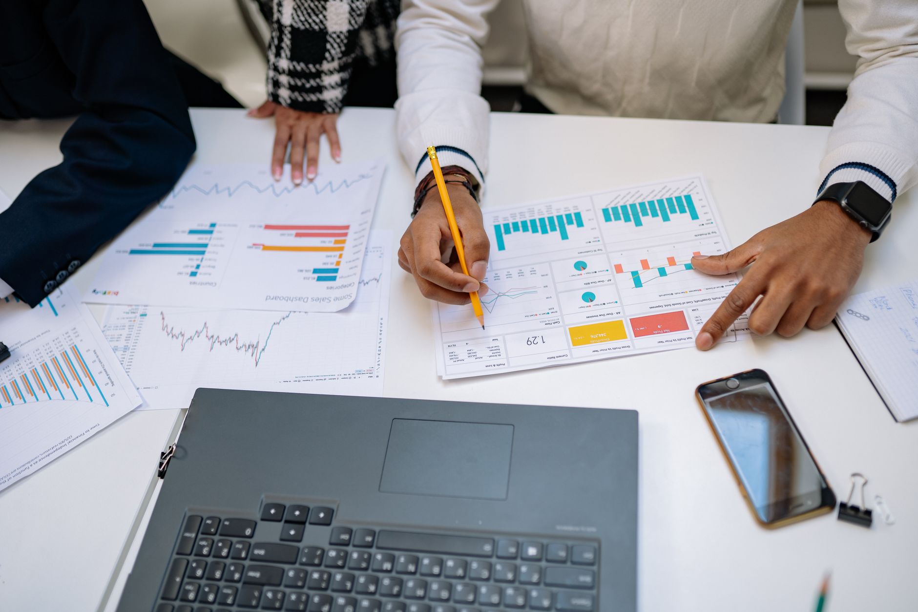 HubSpot Disco: Which Technology Stock Is a Better Buy in 2026