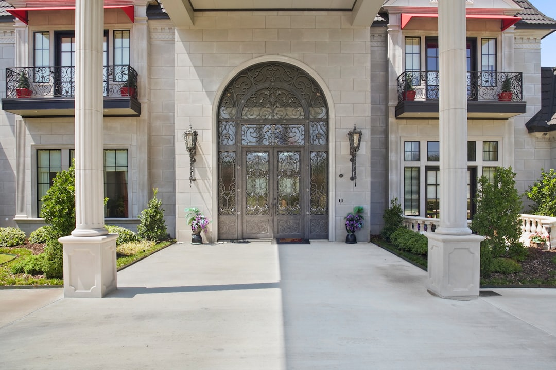 I’m Selling Million Home: Can Agents Cut the 6% Fee?