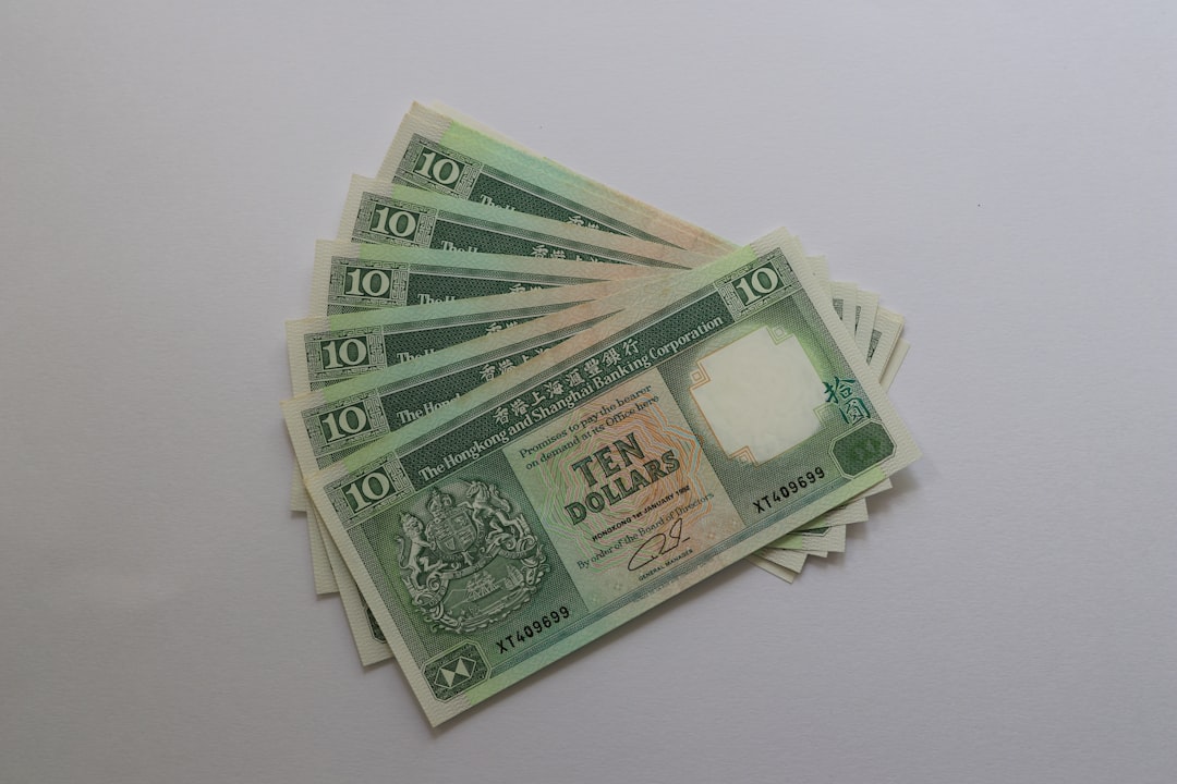 Interface VP's Well-Timed Trim: A Closer Look for Investors