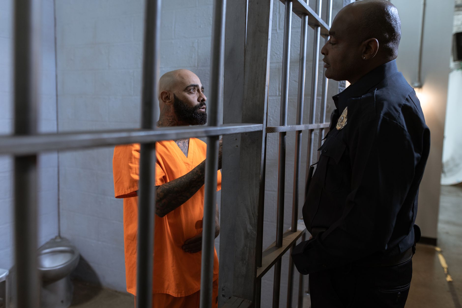 Jailed Fraudster Charged with Moving Crypto From Prison