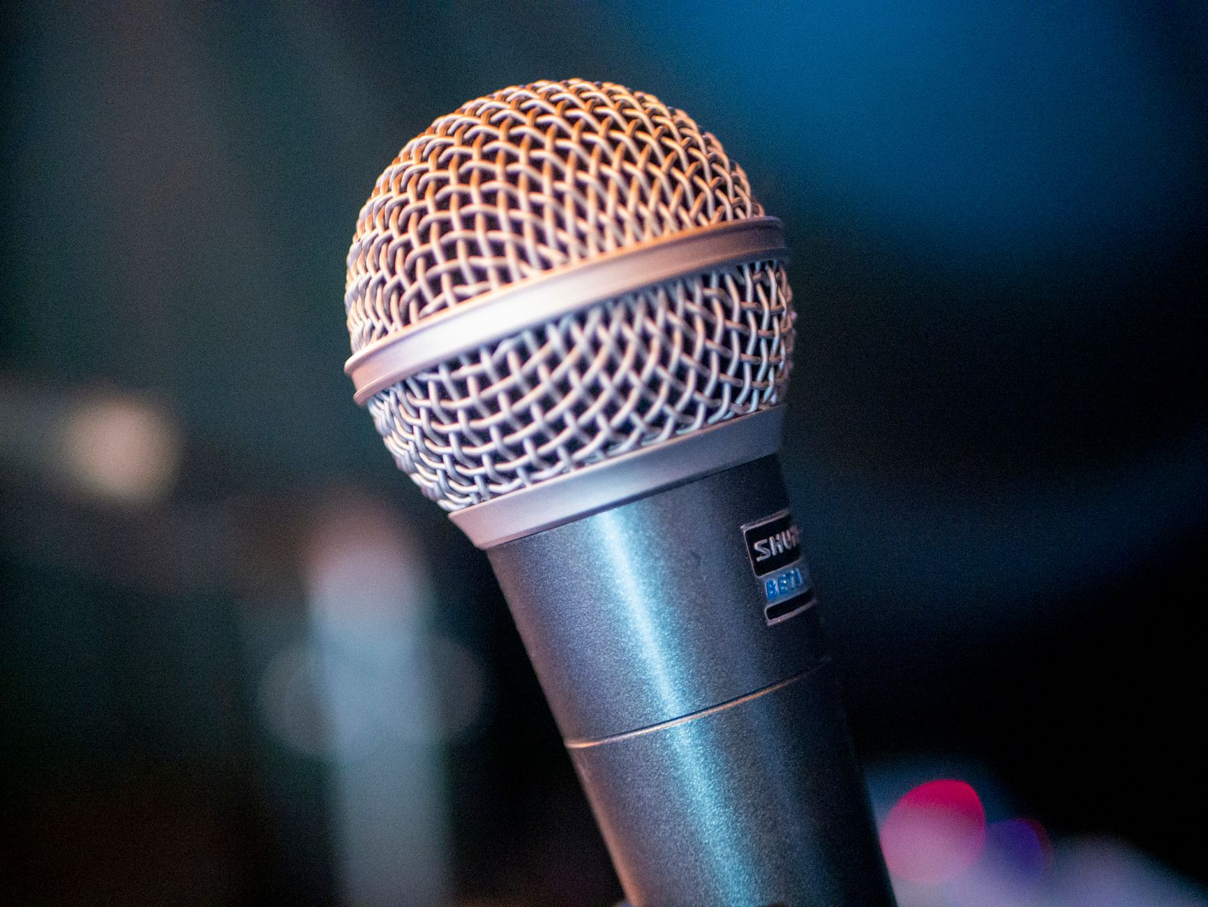 Matt Damon’s Go-To Karaoke and Simple Finance Wins
