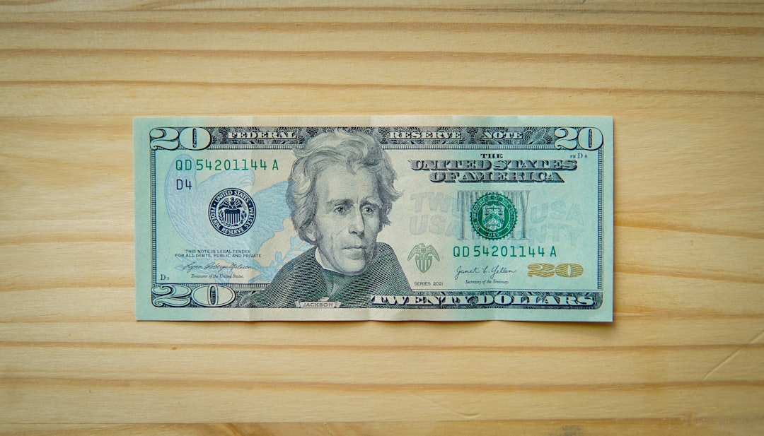 Median American Paycheck: $1,235 Weekly After Taxes