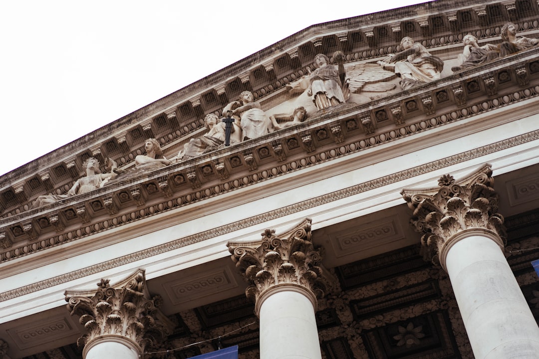 Moderna Some Approvals Ahead: Is the Stock a Buy?