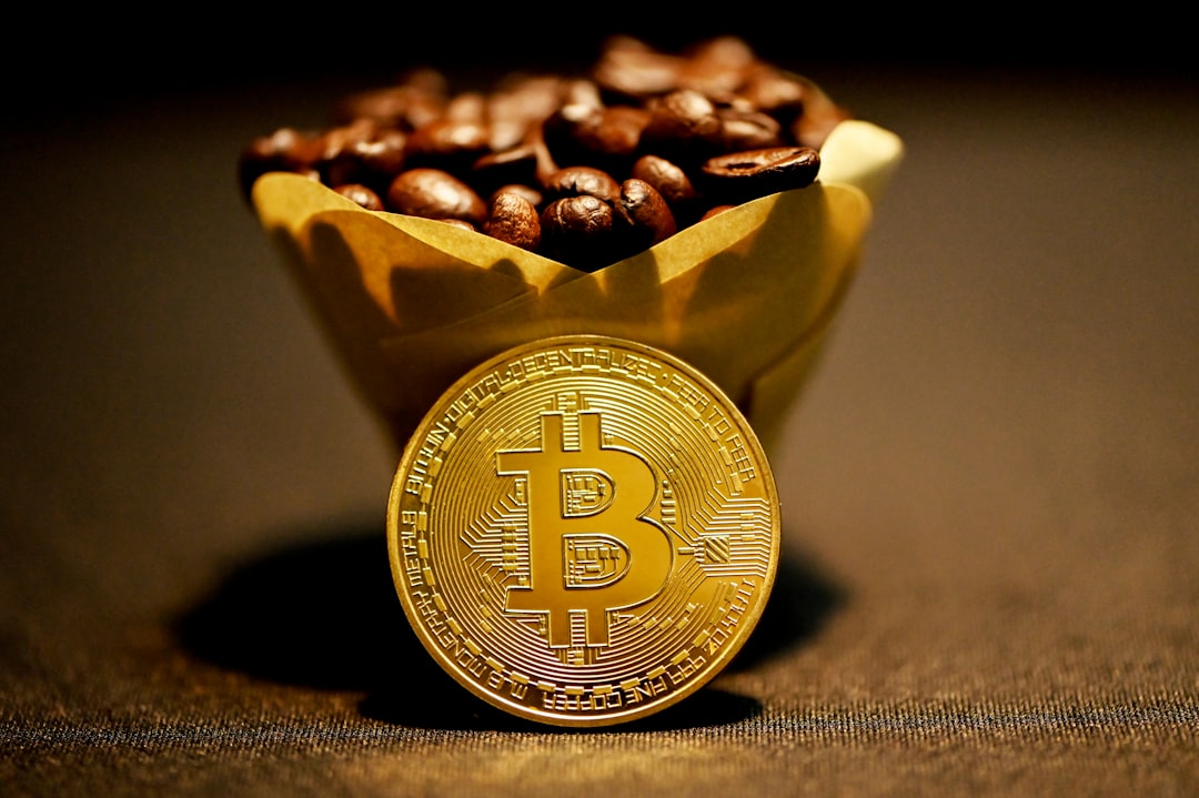 Morning Minute: Crypto Majors Slide on ETF Outflows