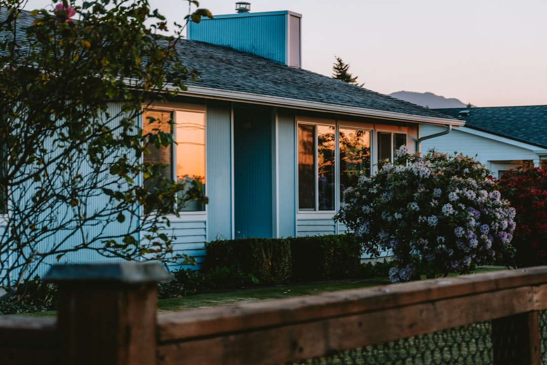 Mortgage Applications Fell Again as Rates Ease Modestly