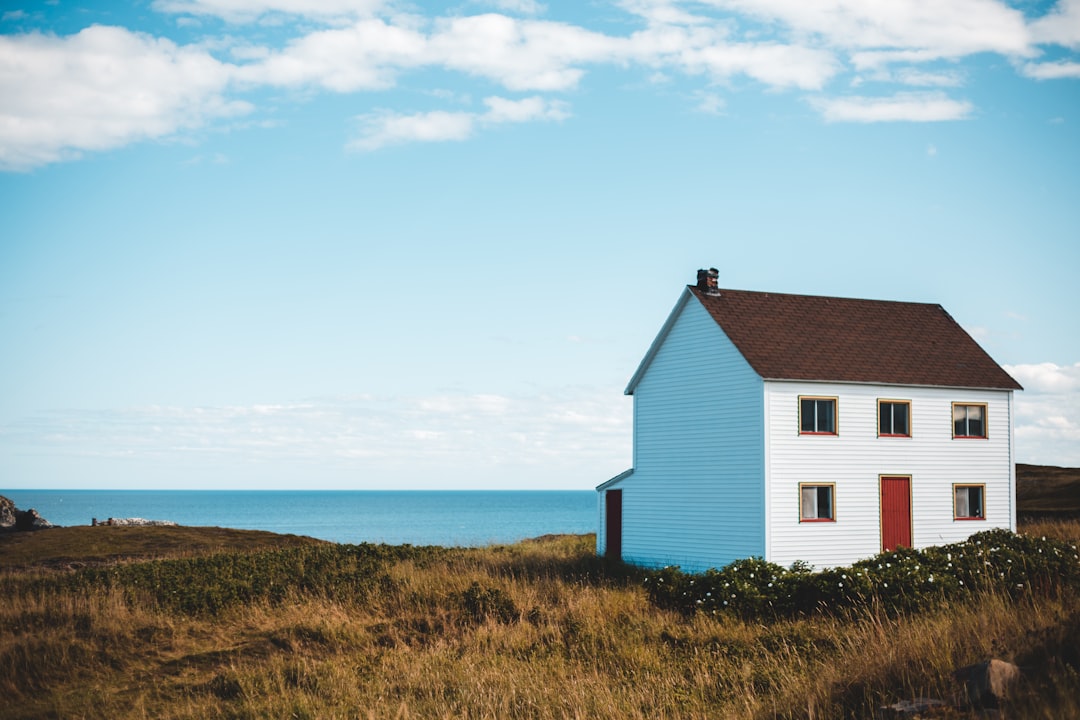 Mortgage Market Misreading Retiree: Credit Gap Deepens