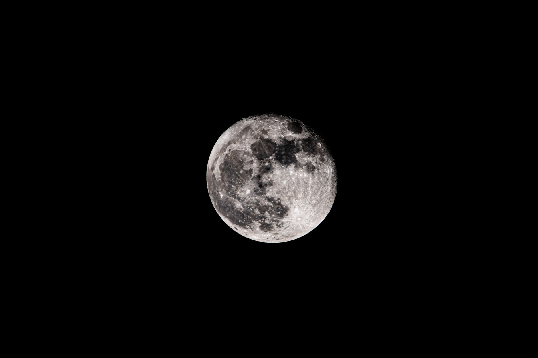 NASA Plans Moon. Here: Big Moves for Space Investing