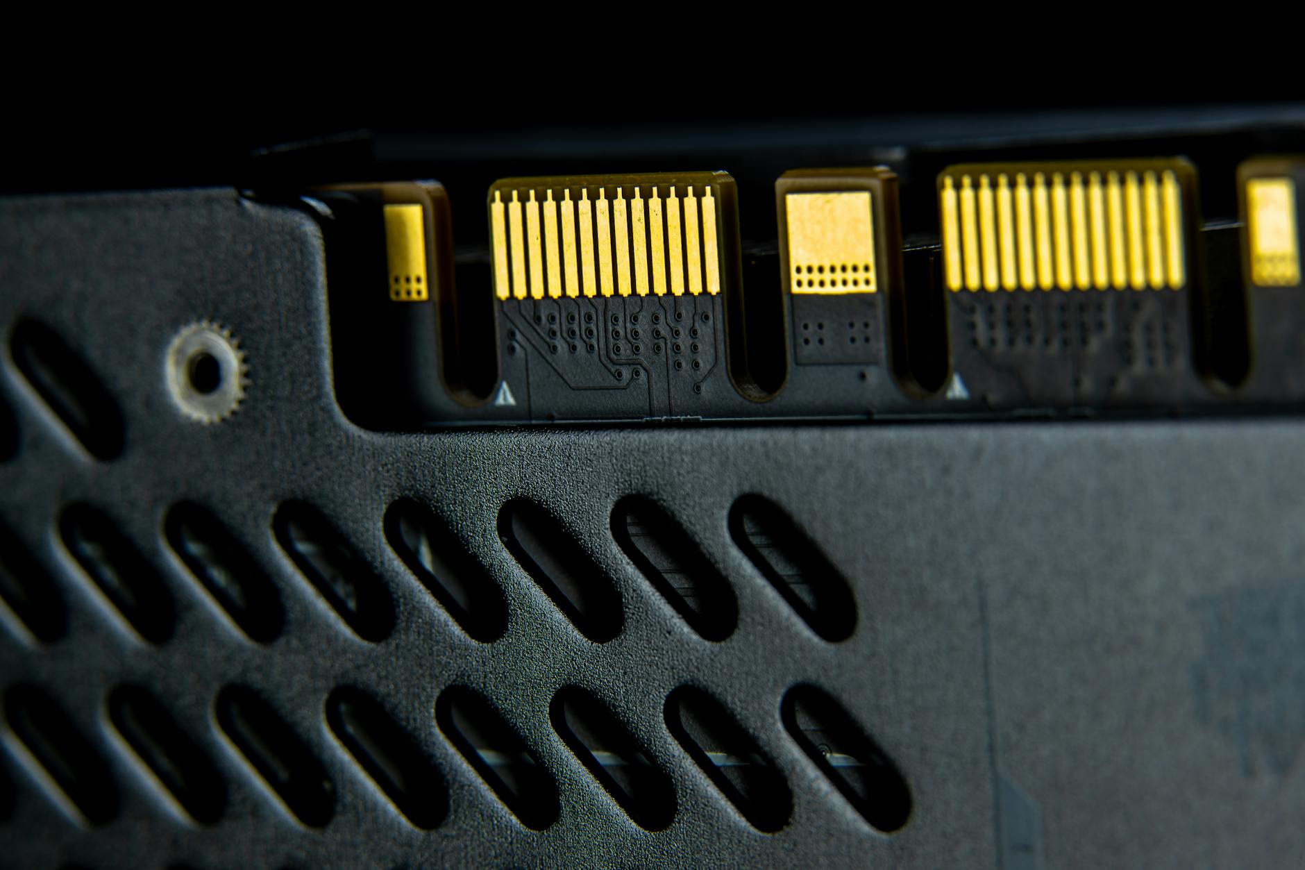 NVIDIA Robs Tech Sector, Except Apple, Market Reacts