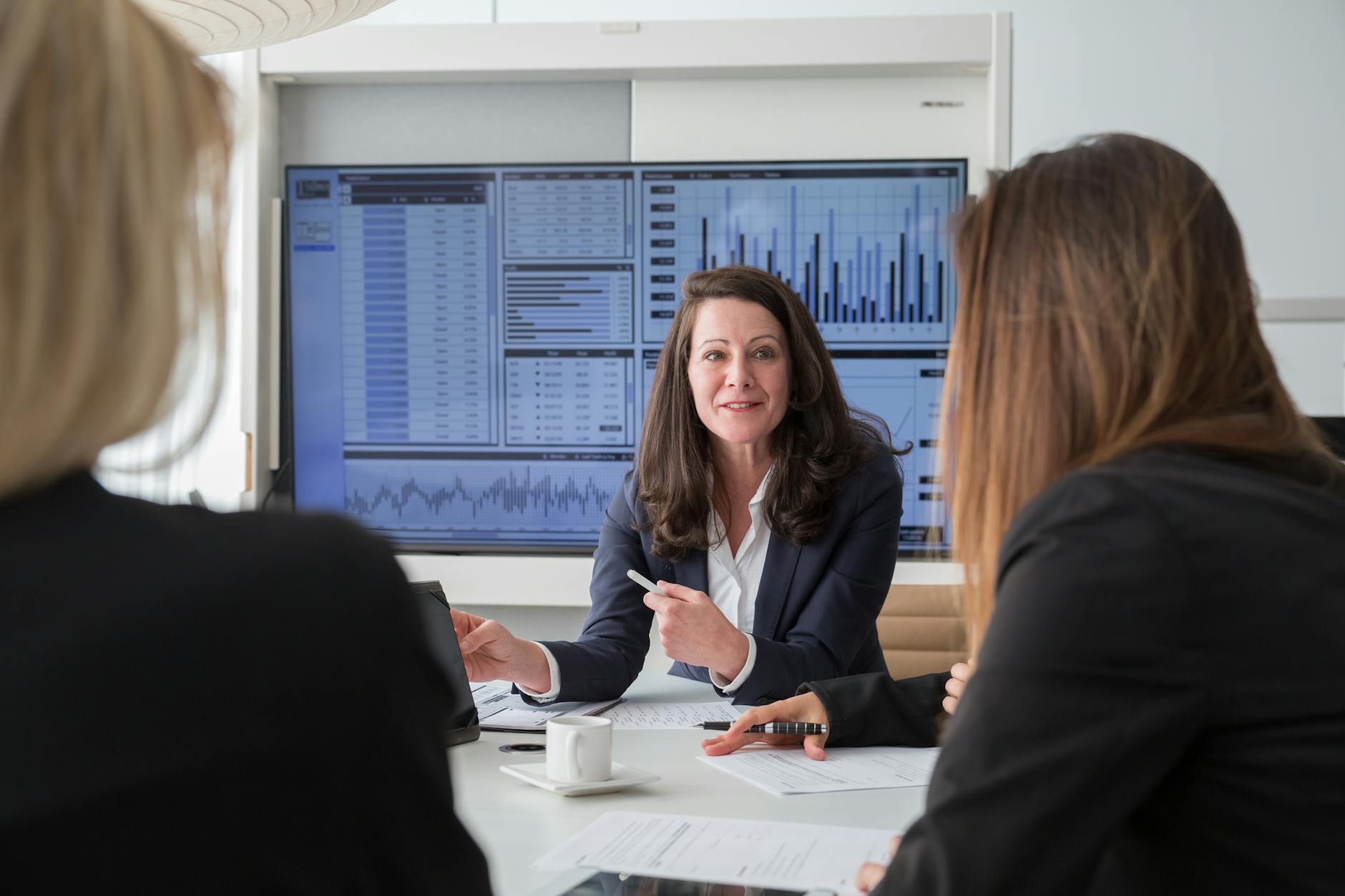 NZAC Screens Climate, IEMG: How to Choose an ETF