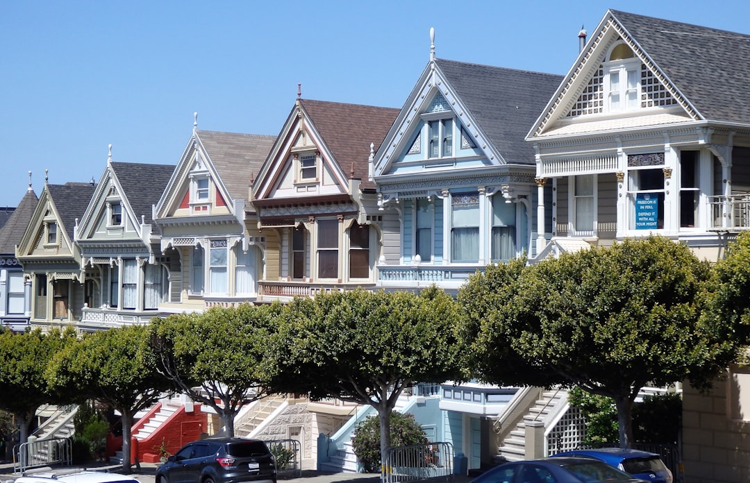 Pending Home Sales Rise 1.4% in April, NAR Says Today