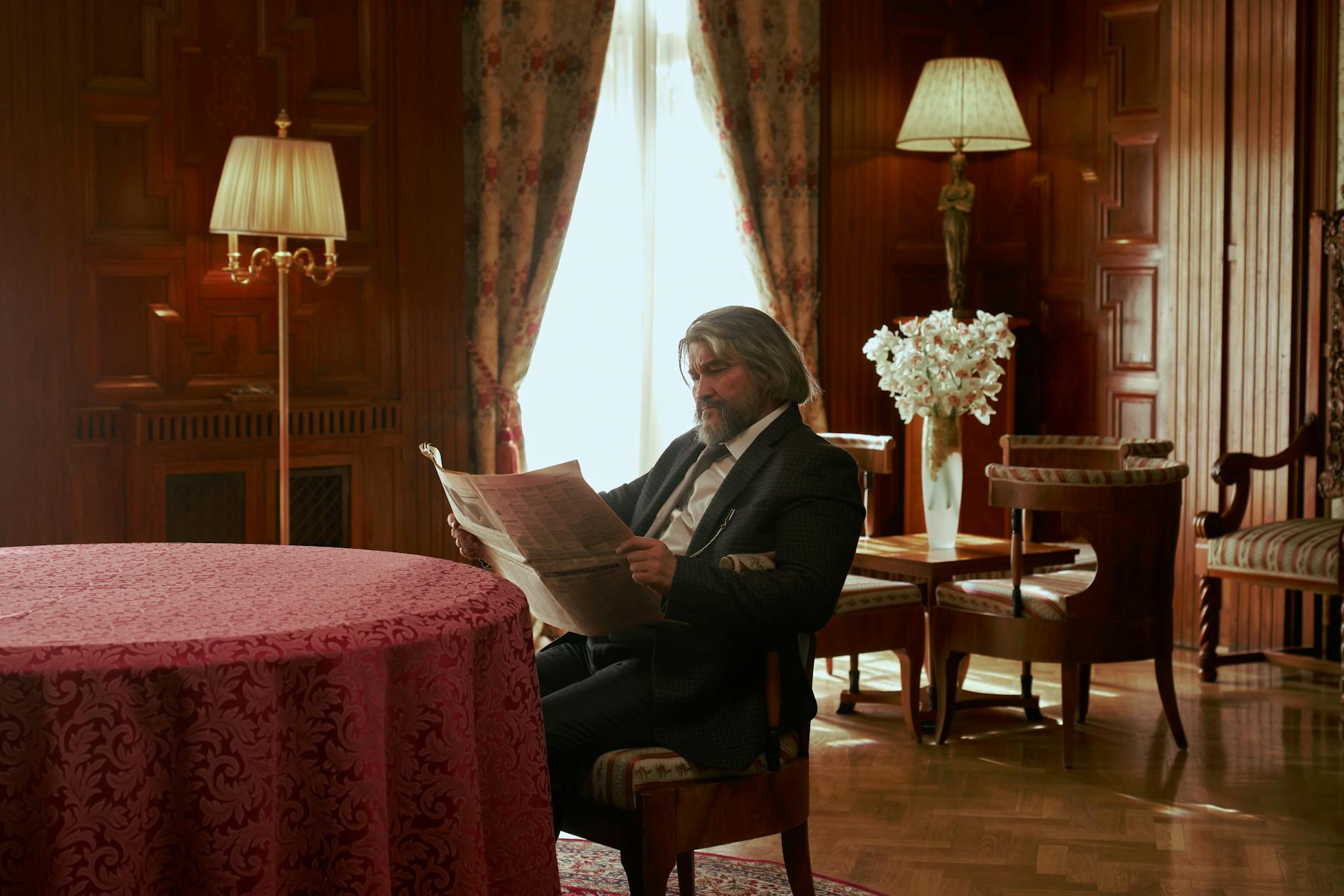 Reasons Brad Pitt Angelina: Practical Financial Lessons