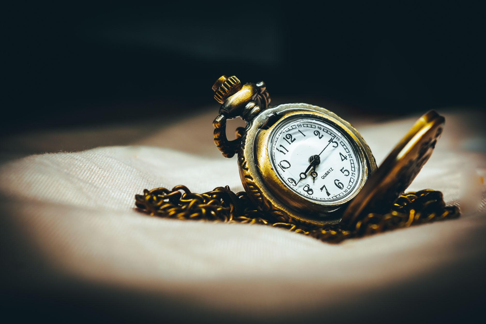 Reasons Might Time Give Up on Lucid Stock Today and Tomorrow