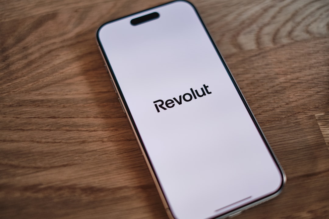 Revolut Moves Forward with UK Bank Launch Amid License Easing