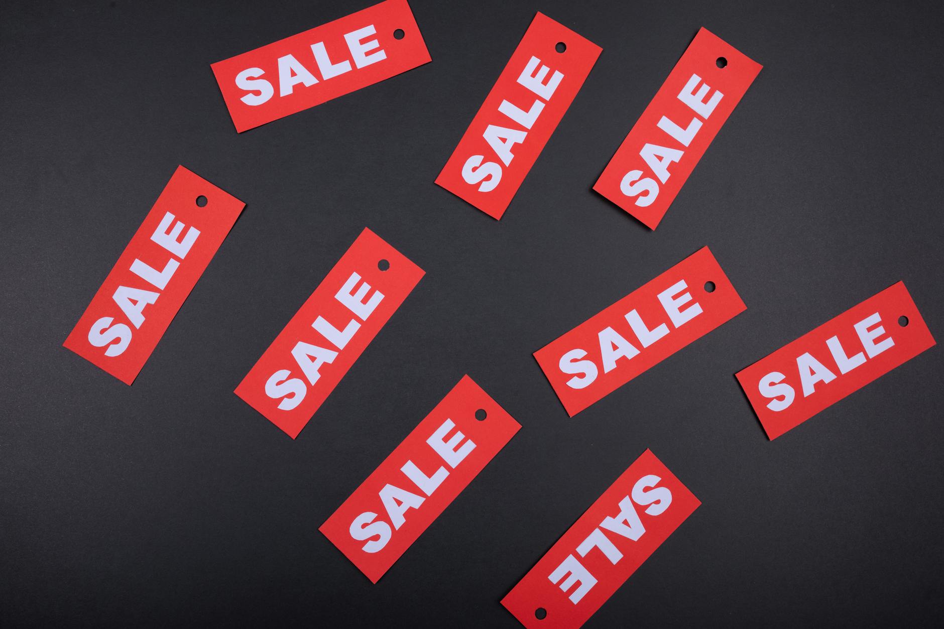 Savannah Guthrie’s Family Offers Reward for Missing Mom