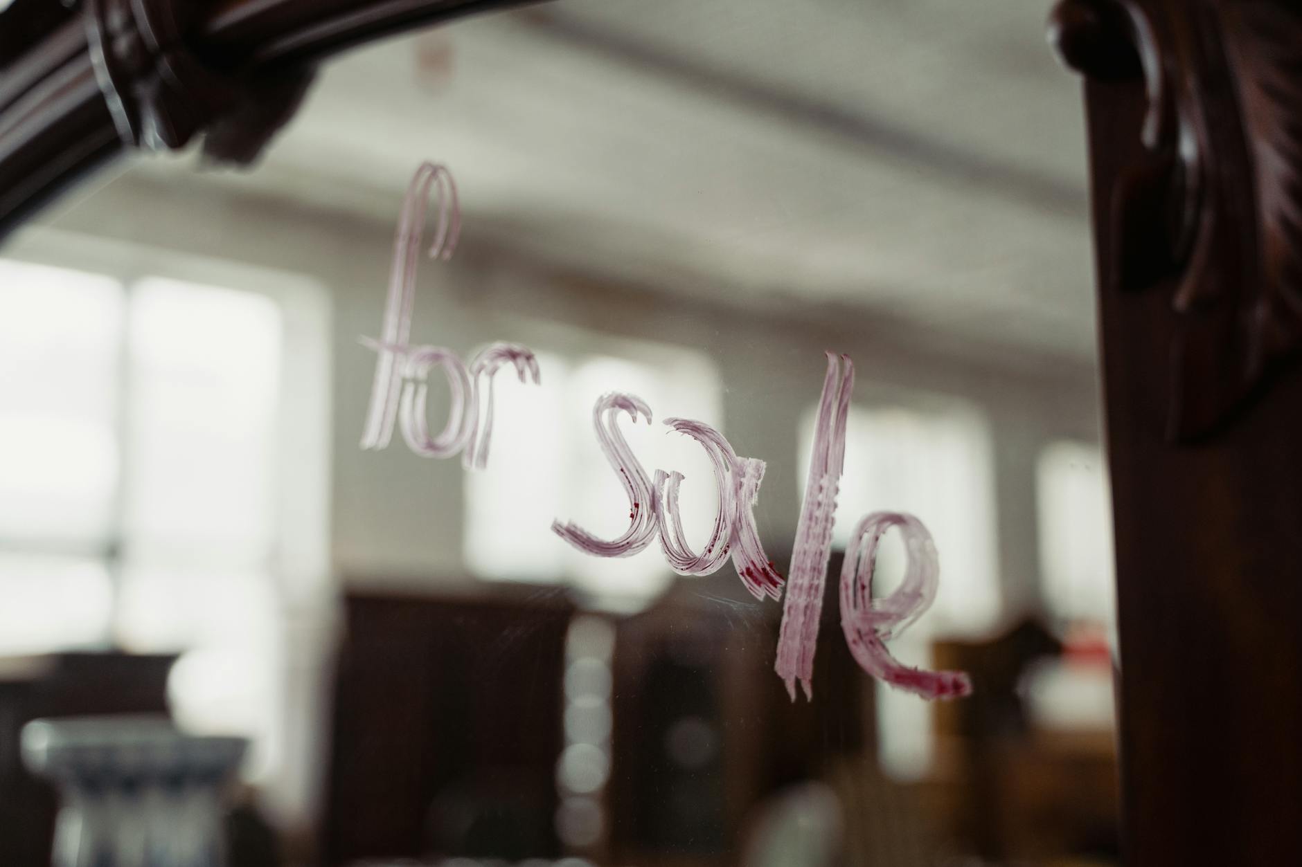 Sells 61,000 Laureate Education Shares: Investor Insight