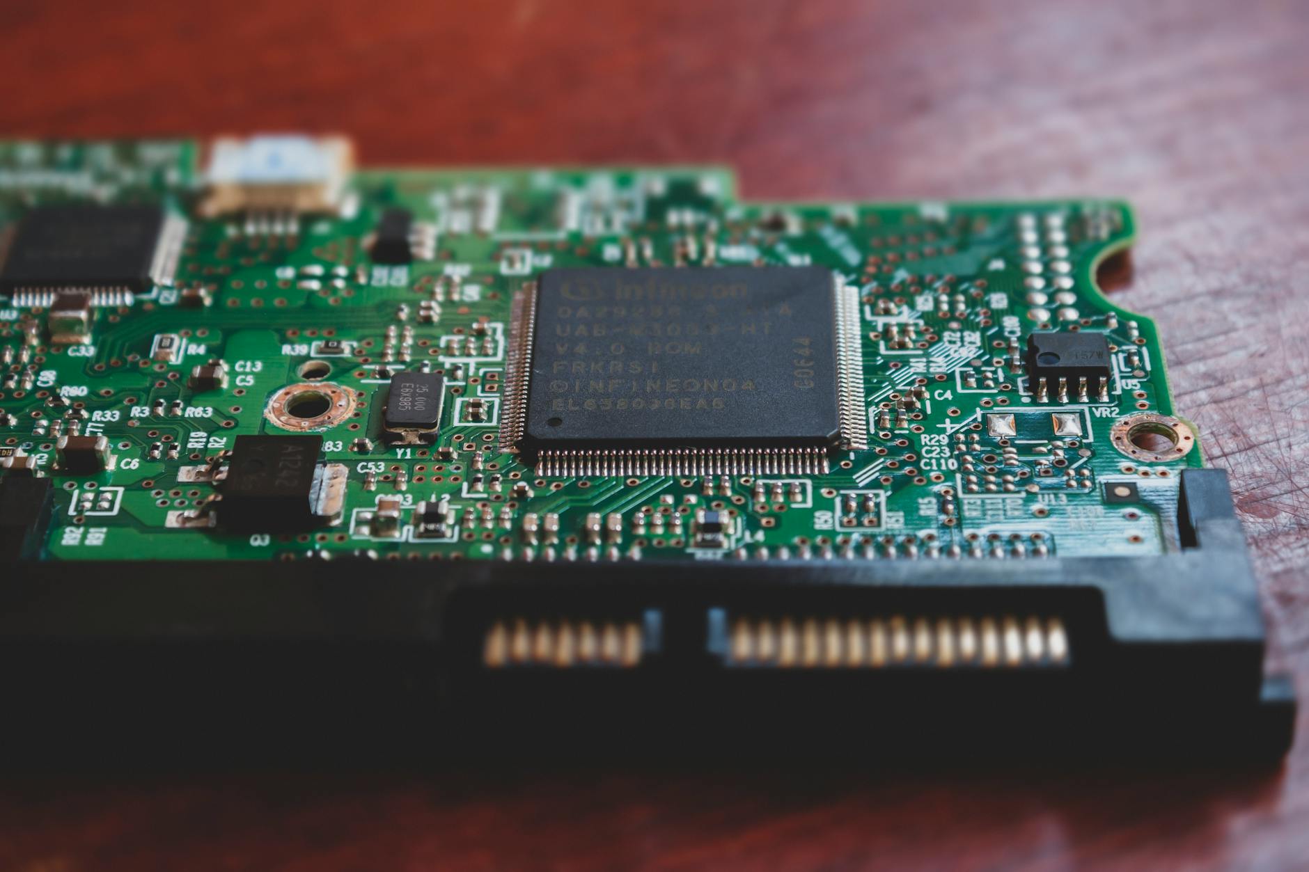 Semiconductors Power Digital Economy: SOXX Bets Big, XLK