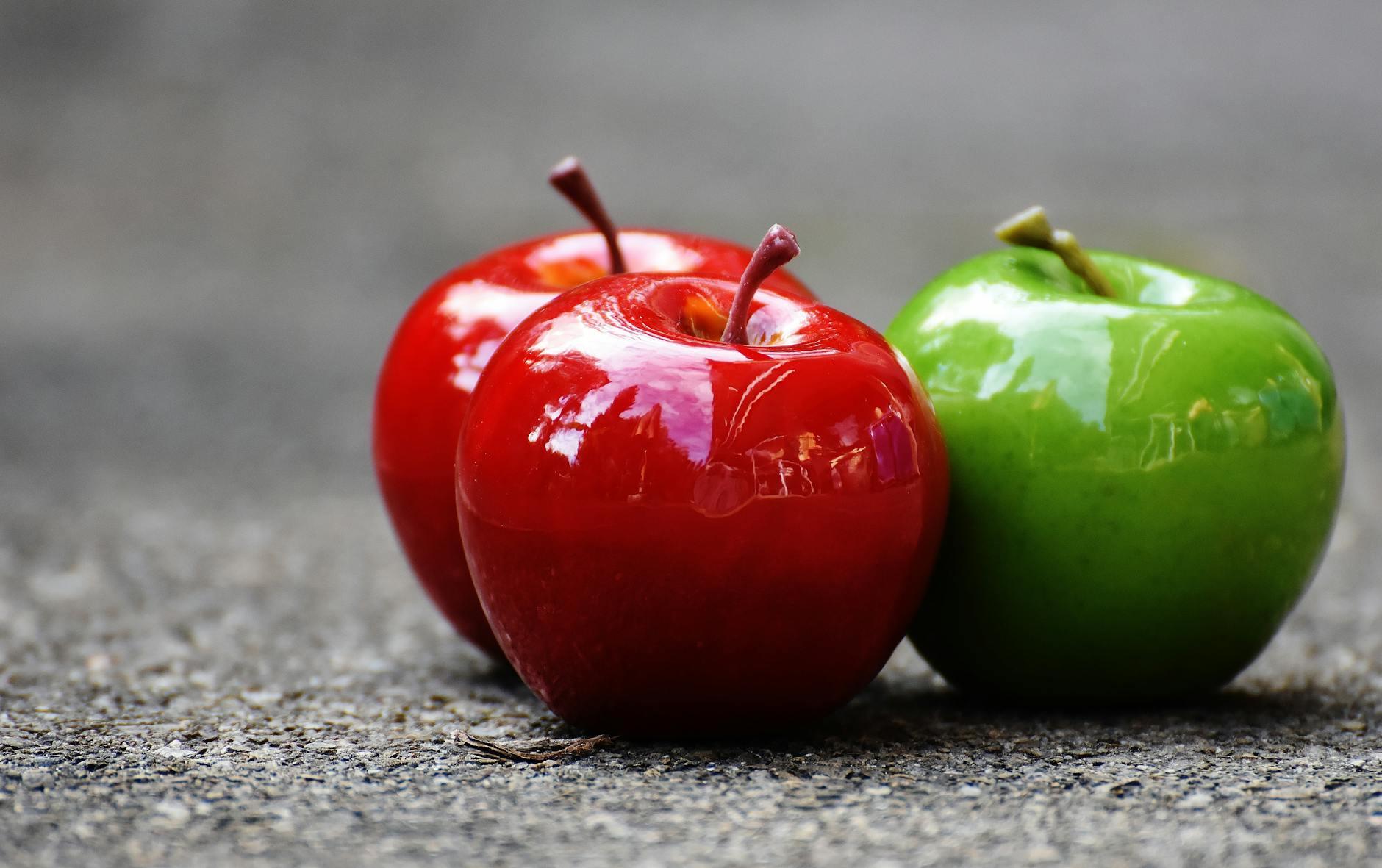 Should Apple Stock Before June 8: Timing and Risk for Investors