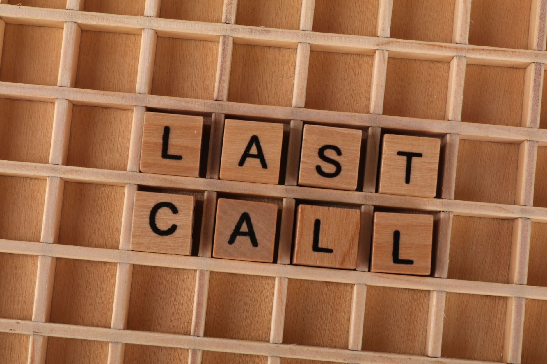 Should Limited Investors Bail After Sea COO Sells 40k Shares