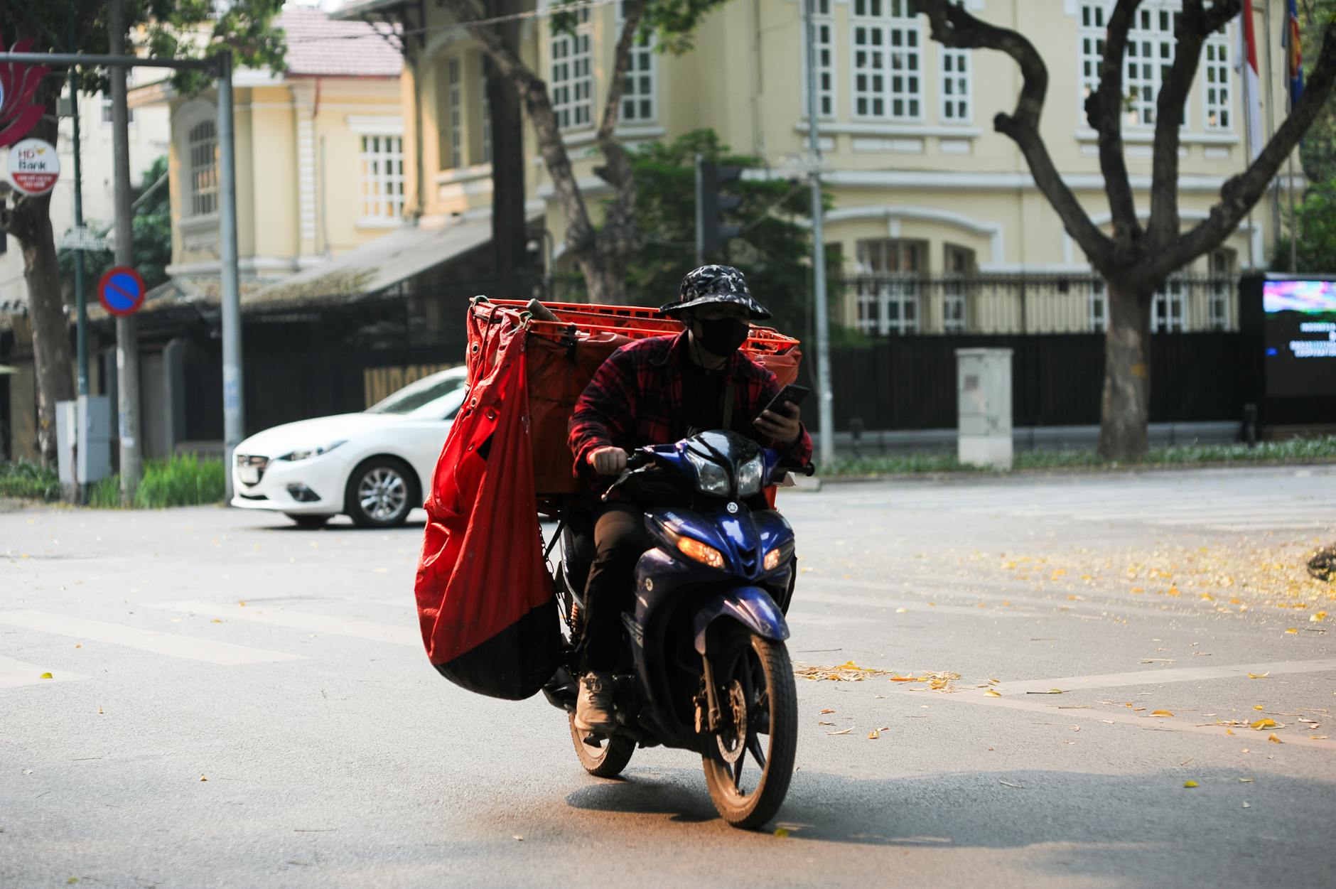 Showed Delivery Driver. Found: How Apps Verify Deliveries Safely