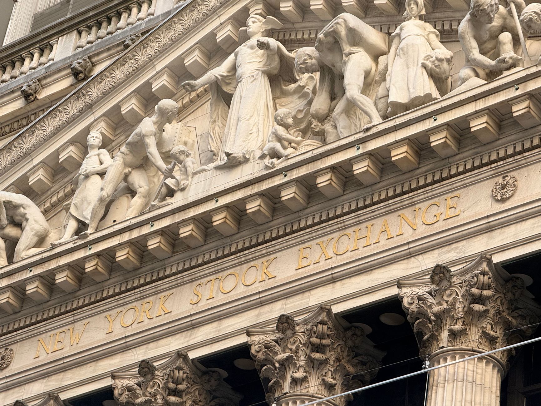 Stock Market Crash Coming: Smart Moves for Investors Now