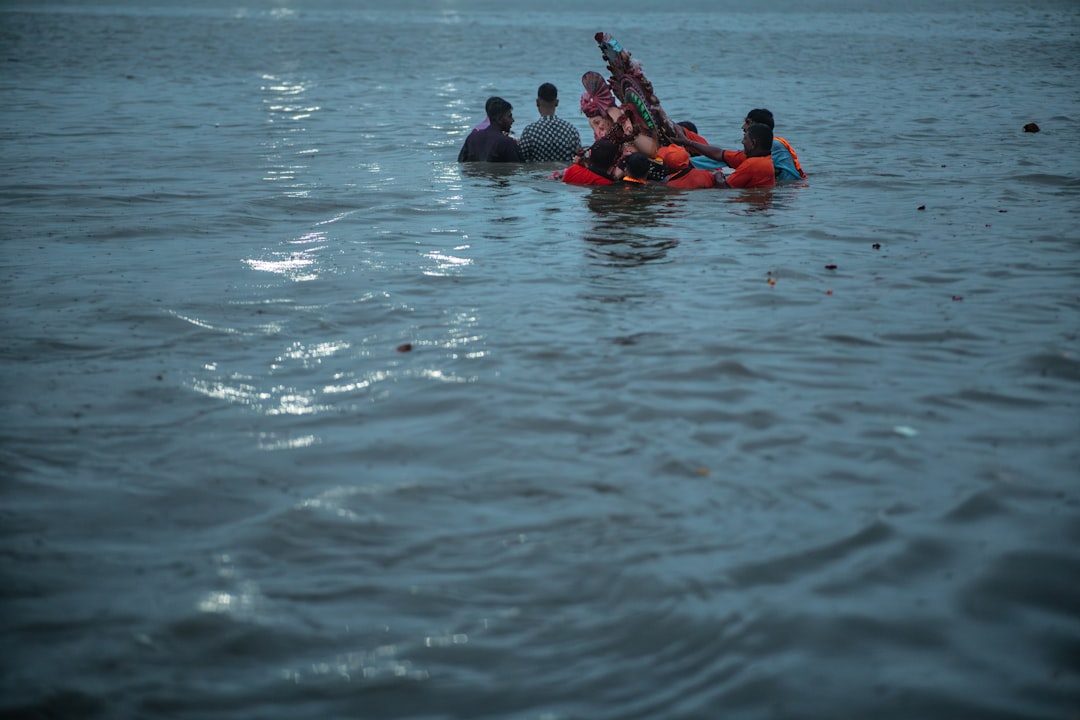 Survived Days Raft Lesson for Every Investor: Resilience and Returns