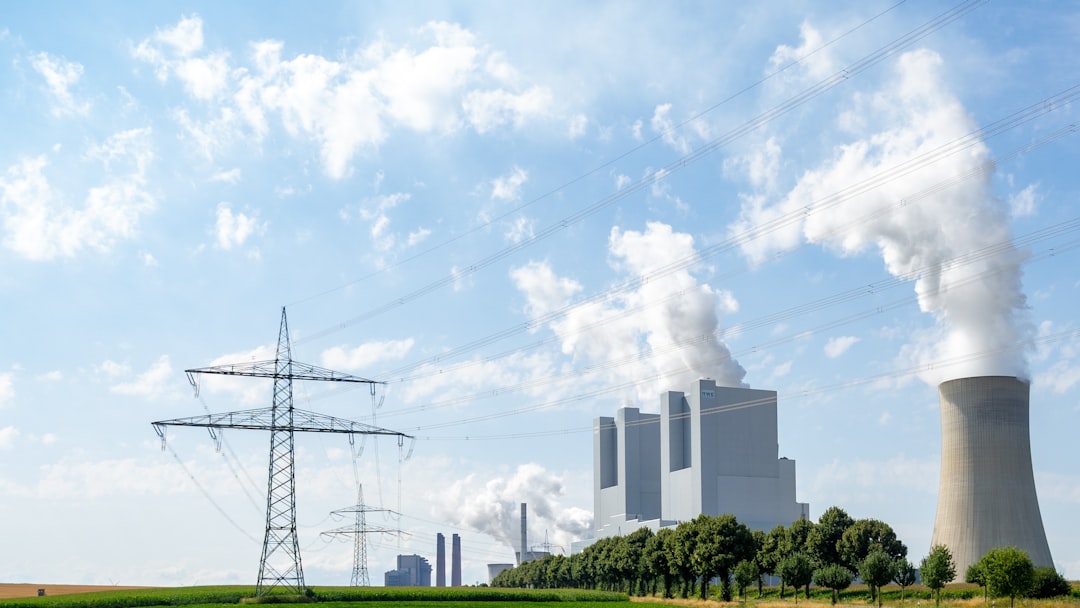 Top Nuclear Energy Stocks to Buy in May for Growth Potential