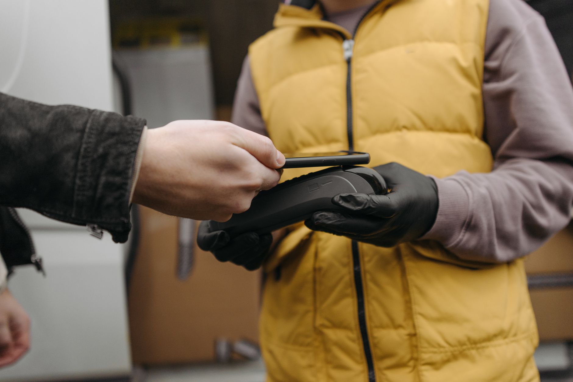 Trusted Cellphone Clerk Handled Trade-Ins, Fraud Exposed