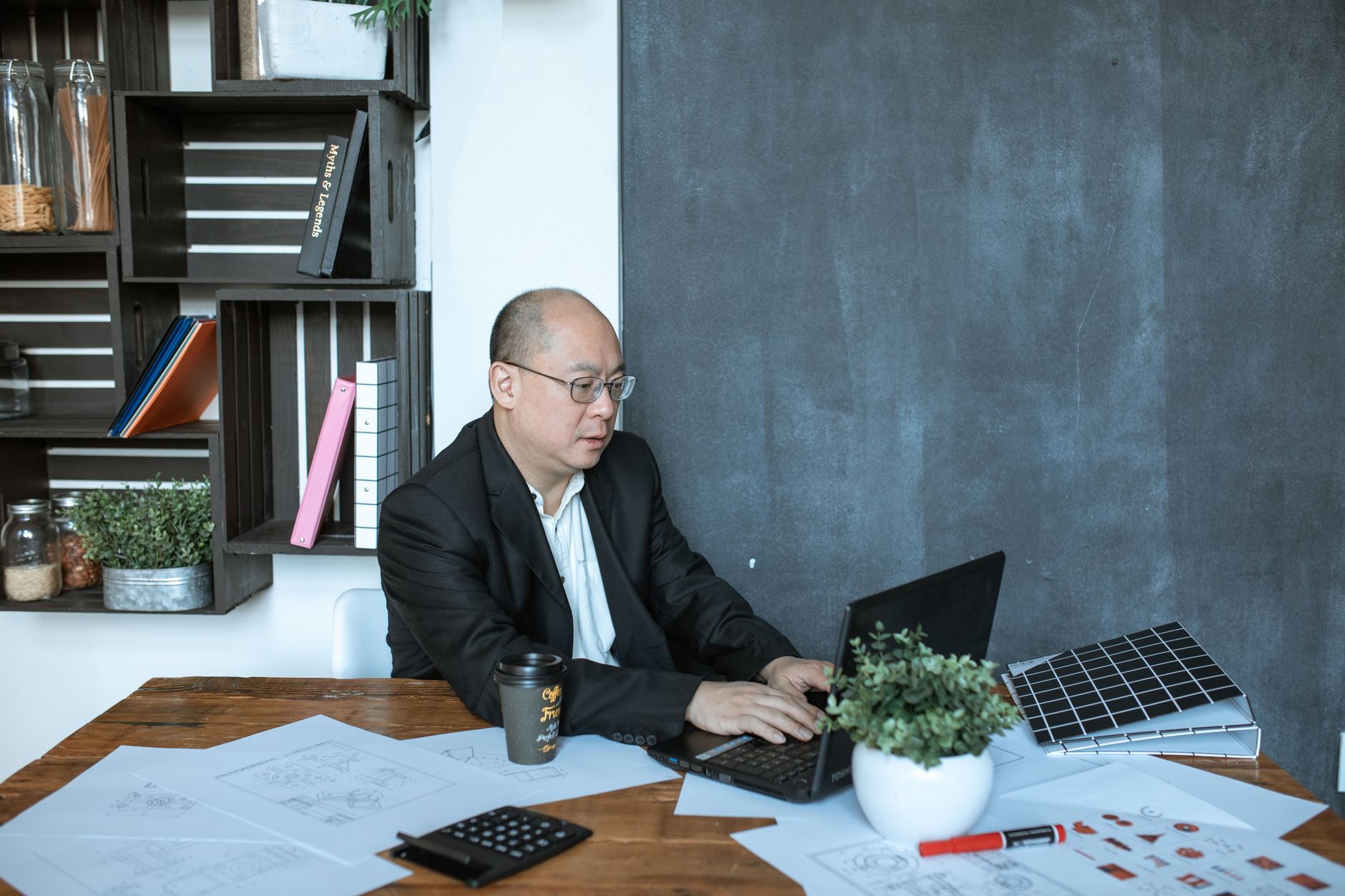 Tuya Director Sidney Xuande Sale Sparks Investor Debate