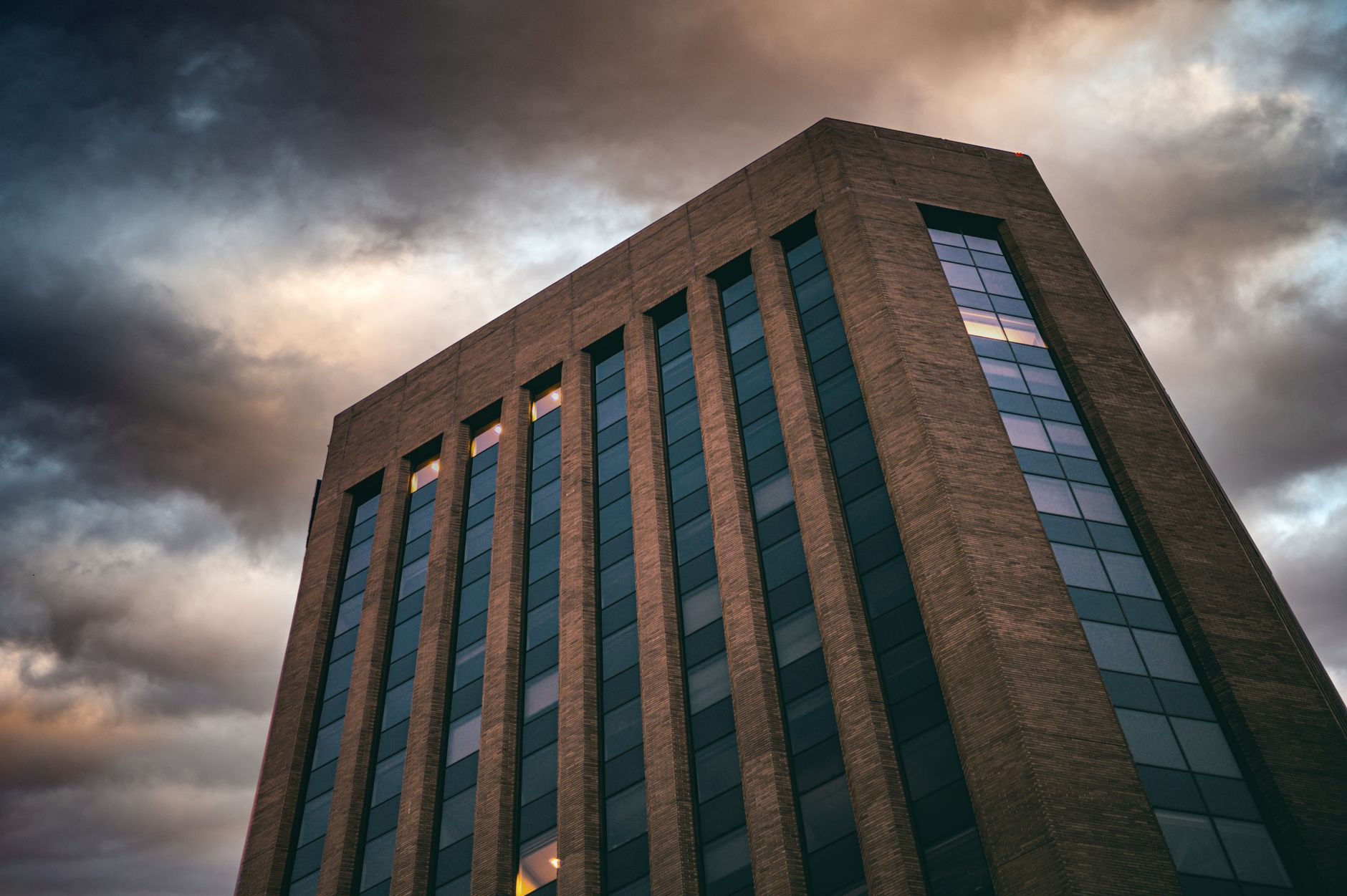 Vertiv Eaton Ultimate Infrastructure for AI Boom Strategies
