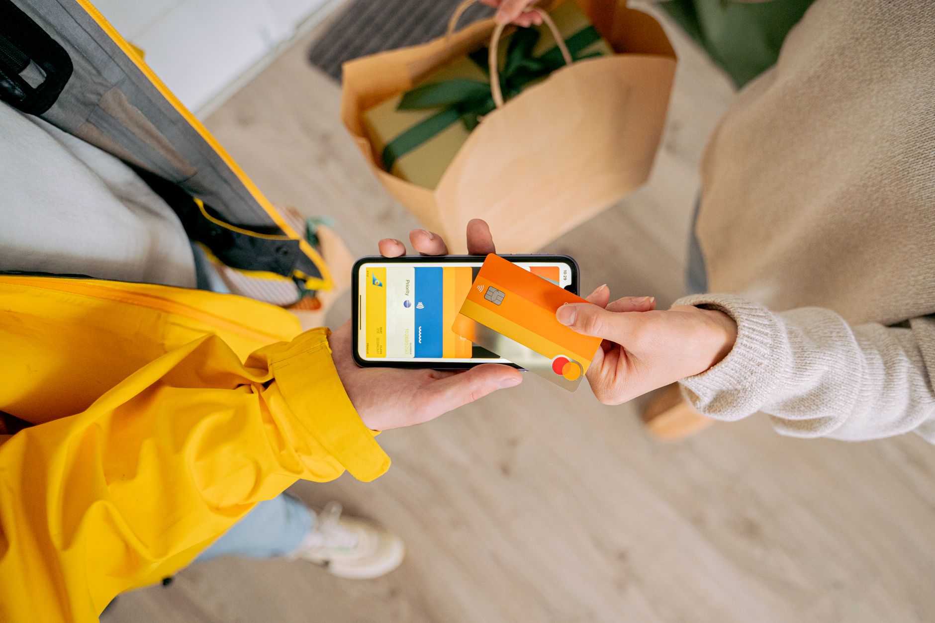 Visa vs Mastercard: Which Is the Better Buy This Year