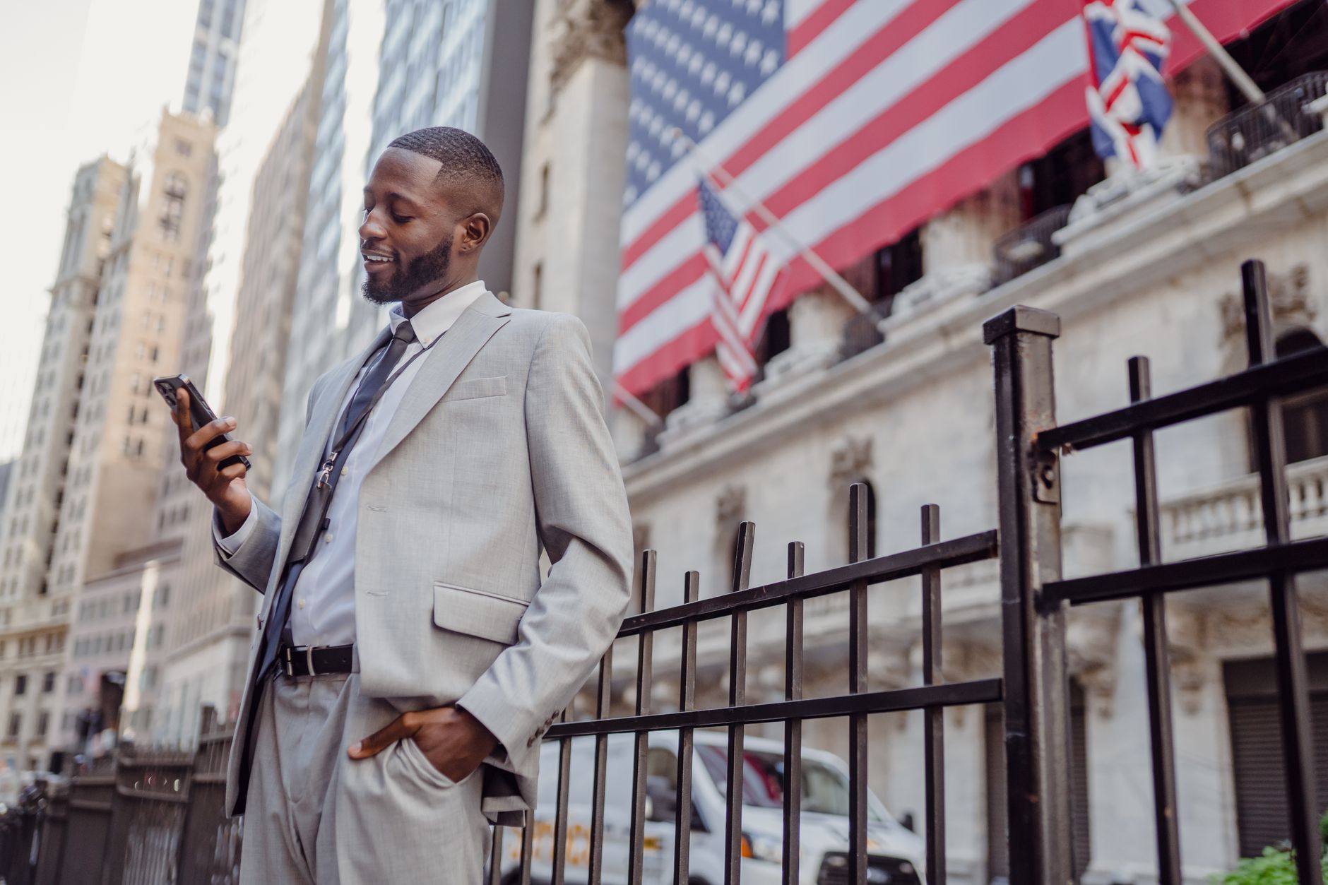 Wall Street Can't Decide: CME Group's Dual Payoff Edge