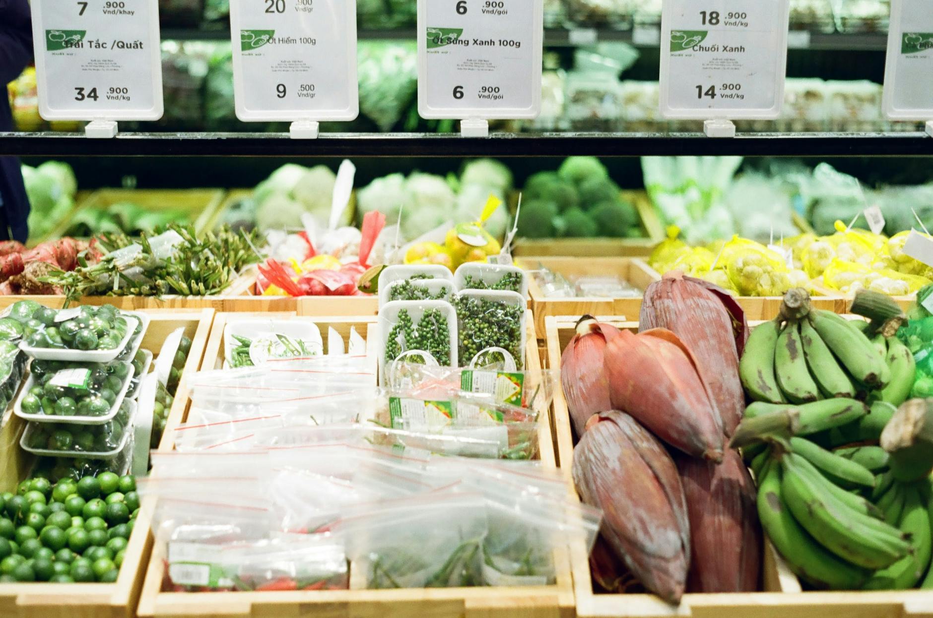 Walmart Costco Wholesale: Which Is the Better Buy?