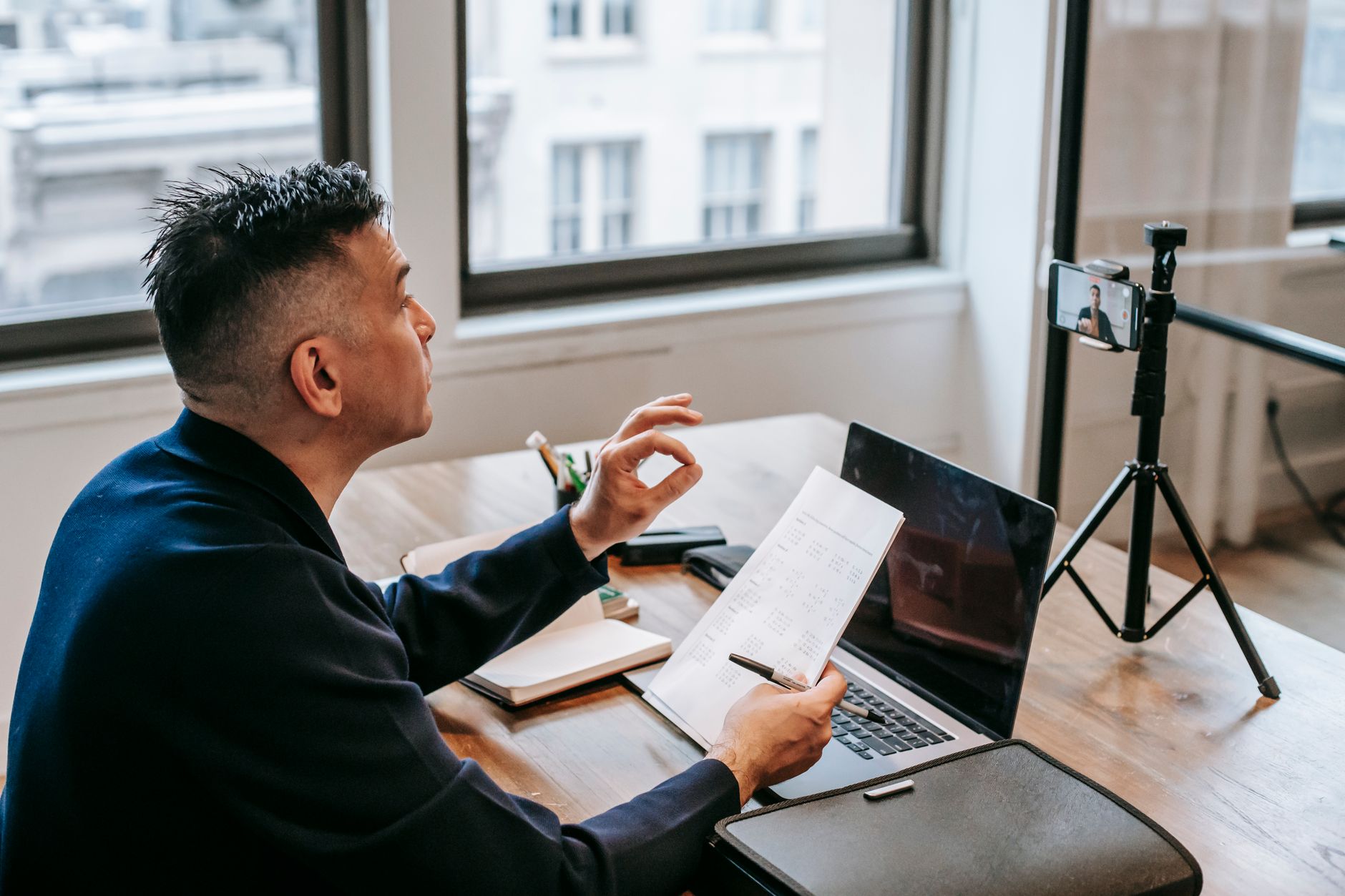 What Does LegalZoom Chief Insider Sale Mean for Investors?