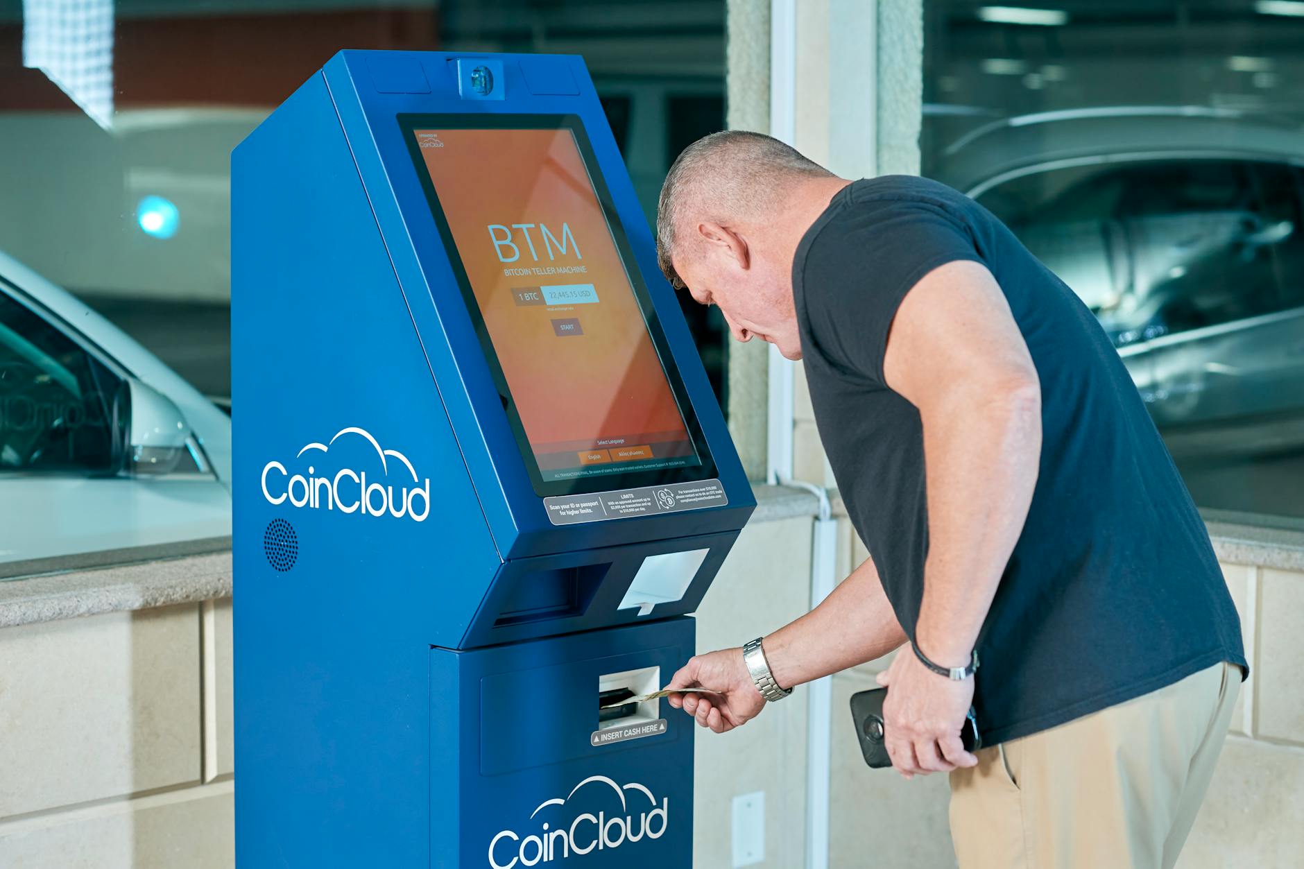 What Happens Bitcoin Bank: BoA Conditions & Fed Rate Hikes