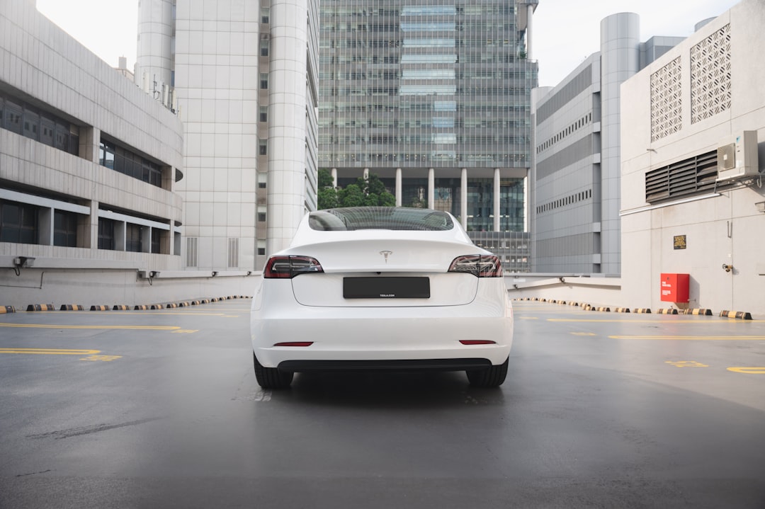 Will Tesla Merge with SpaceX? Investing Outlook and Risks
