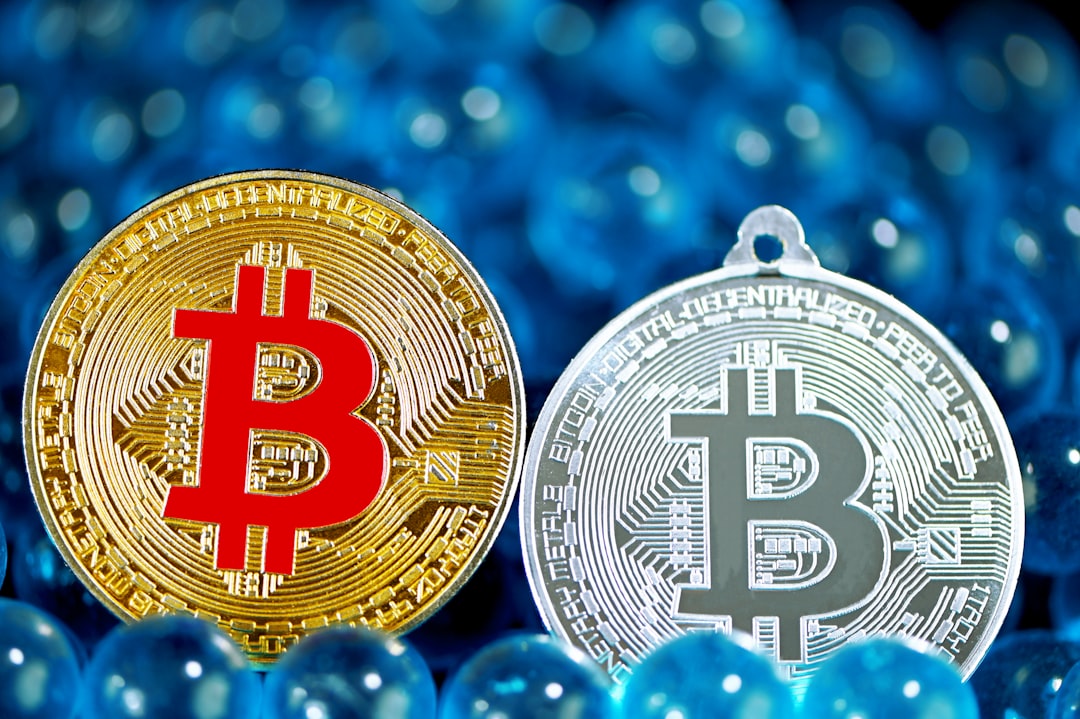 Winklevoss Twins Selling Bitcoin Sparks Market Debate