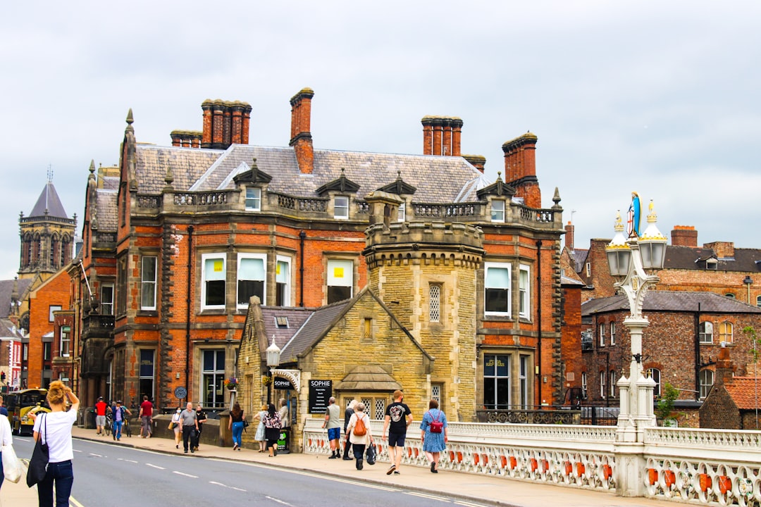 York Hotel Rates Rise as Union Pact Drives Costs Higher