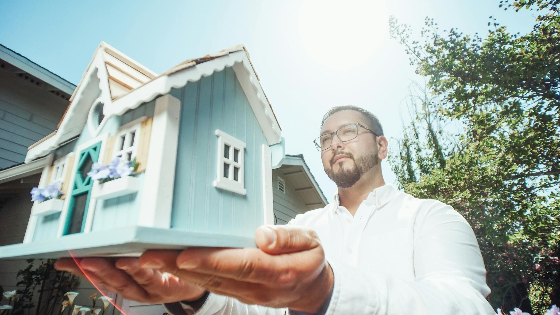 Zillow (ZG) 2026 Earnings Outlook: What Investors Should Watch