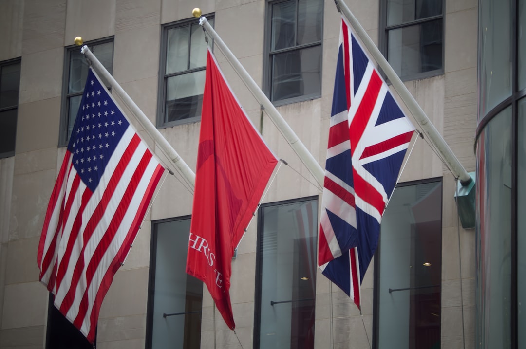 Spotting Red Flags: 12 Clues to Stop a Courier Scam