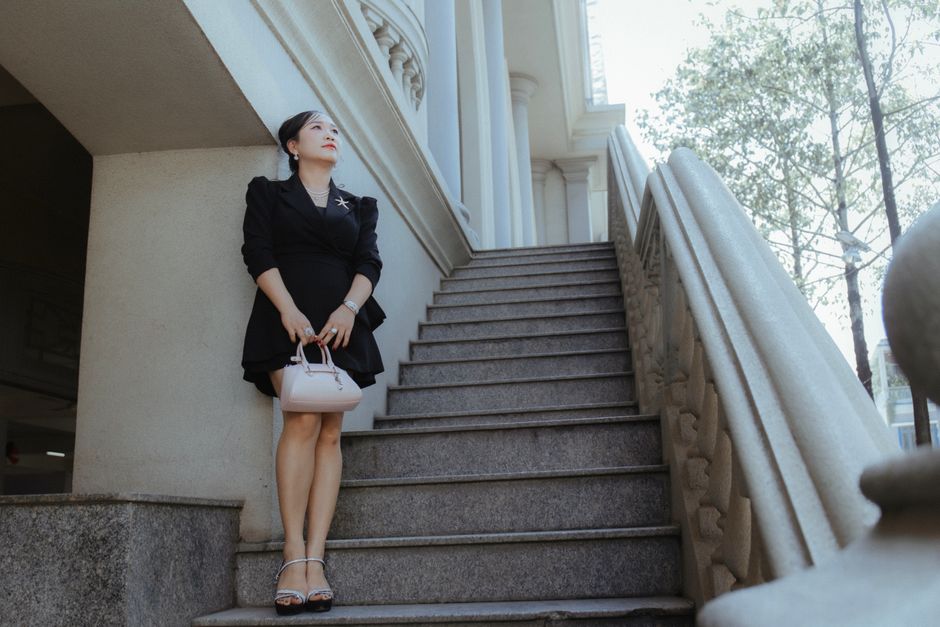 Practical Steps: How to Dress for High-Profile Events Without Upsetting Your Finances