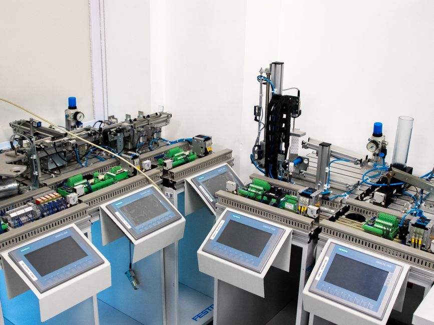 Emerson Electric: Automation Tailwinds Support a Fresh Target