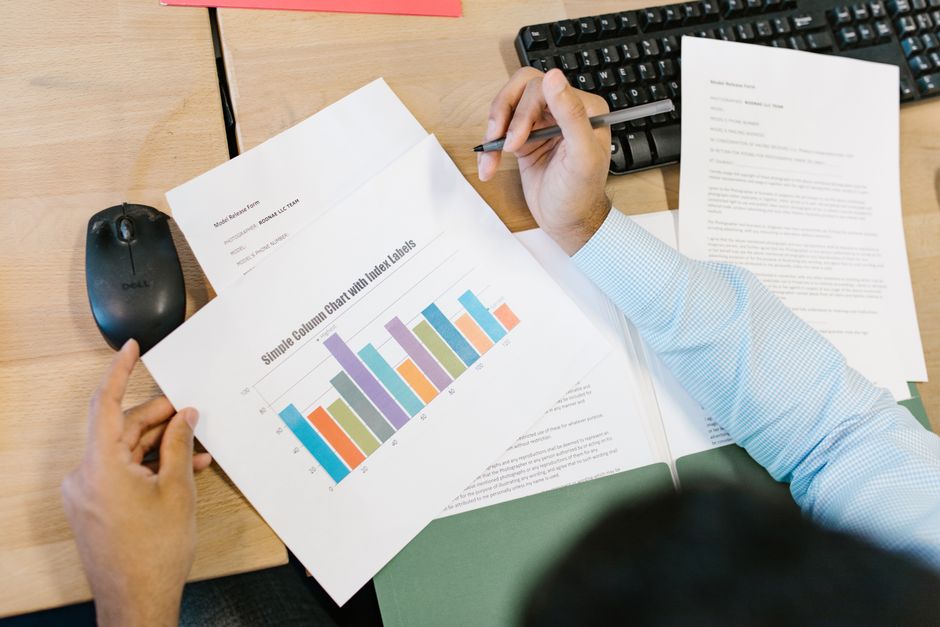 Templates and Tools: Spreadsheet vs Budgeting Apps