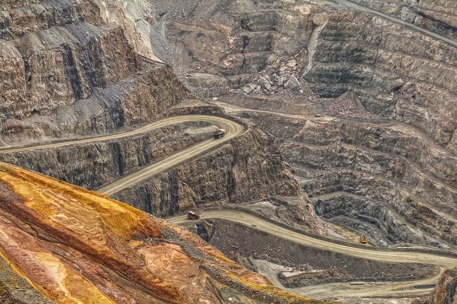 Sector Context: AI Infra and the Miner Pivot