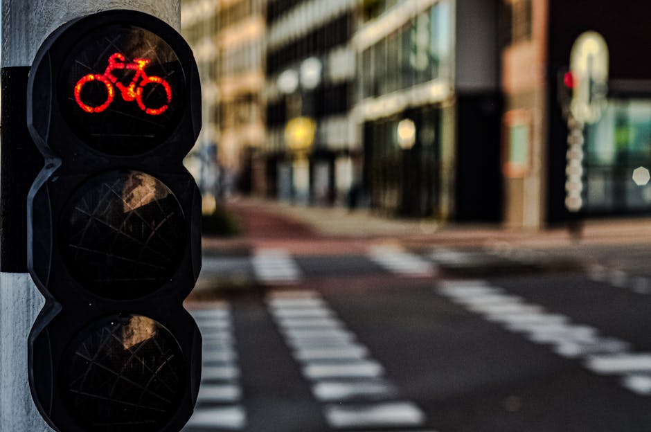 What Signals Break the Cycle