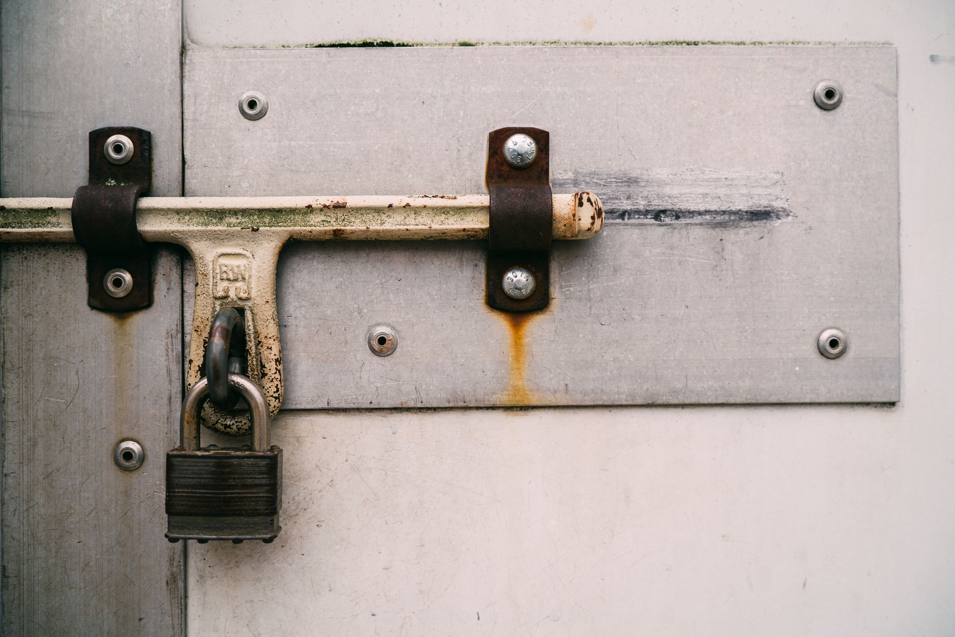 62-Year-Old Locks $2,400 Monthly to Dodge 2032 Cut