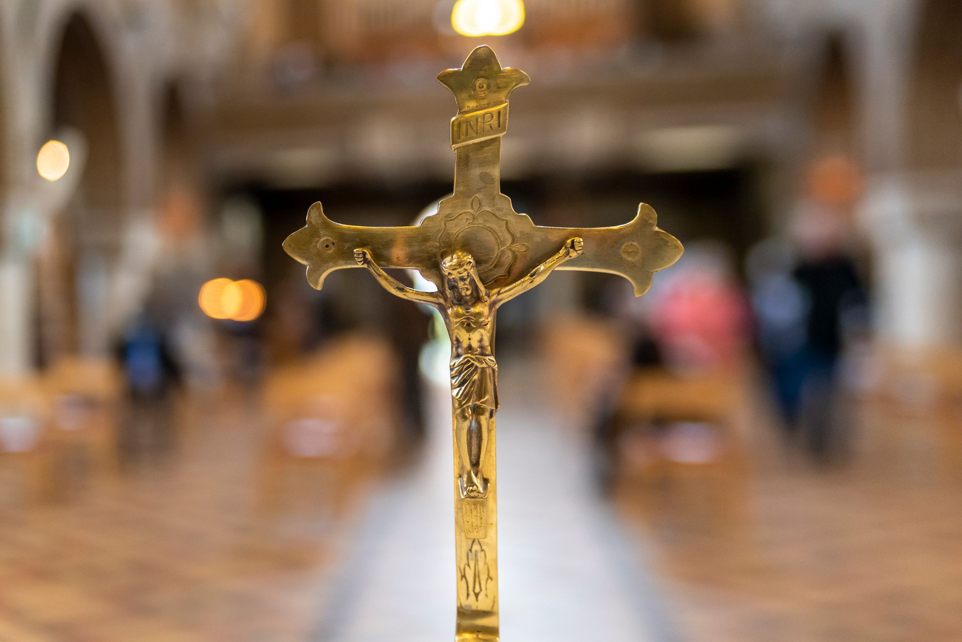 After Their Golden Crosses: Banks vs Ford for Retirement Portfolios