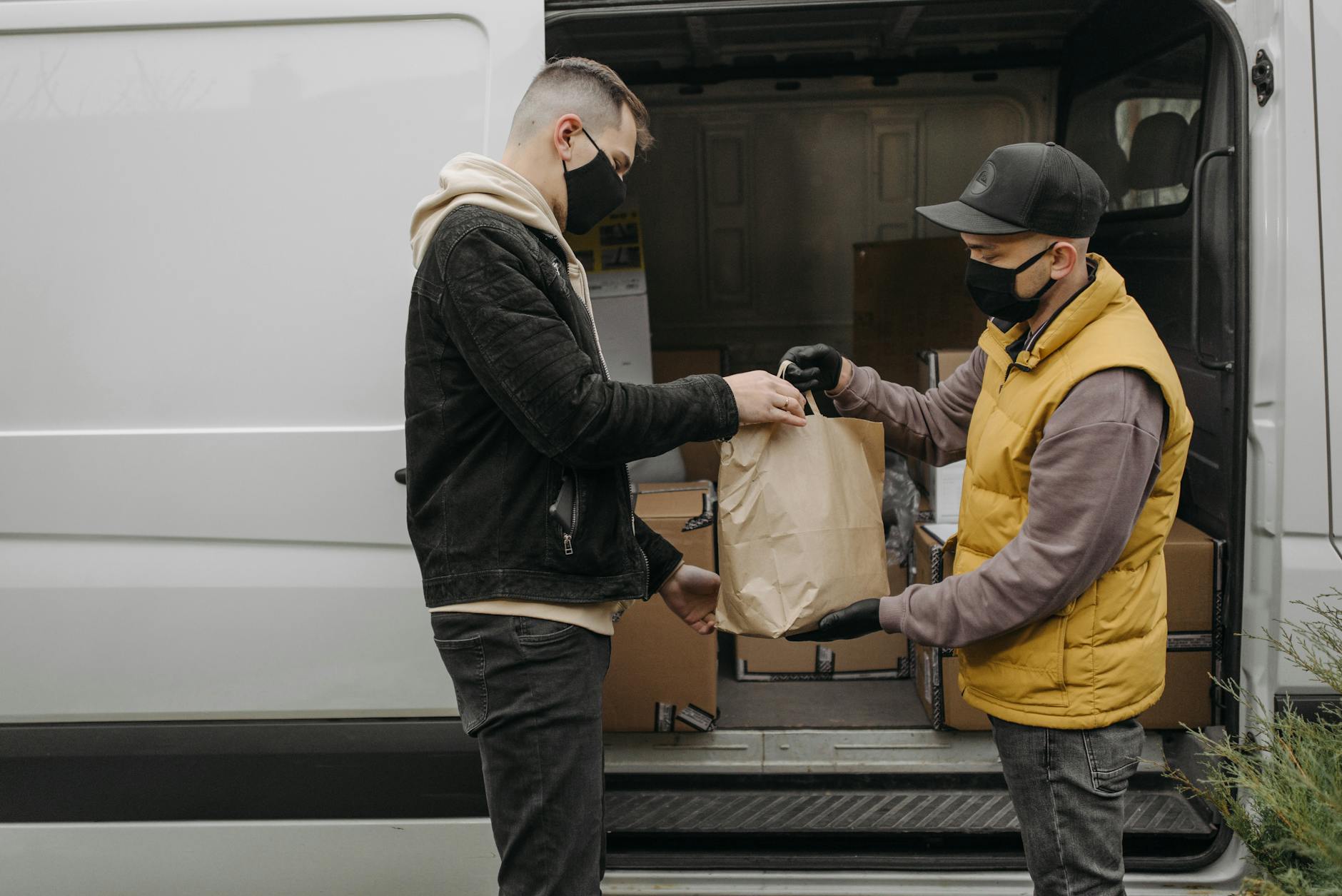 Amazon’s Promise of 30-Minute Delivery Faces Scrutiny