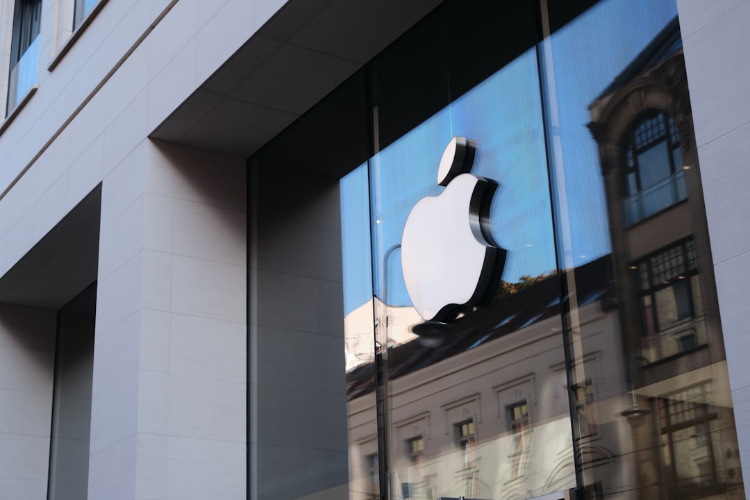 Apple Stock Just Dropped as Memory Costs Surge Globally