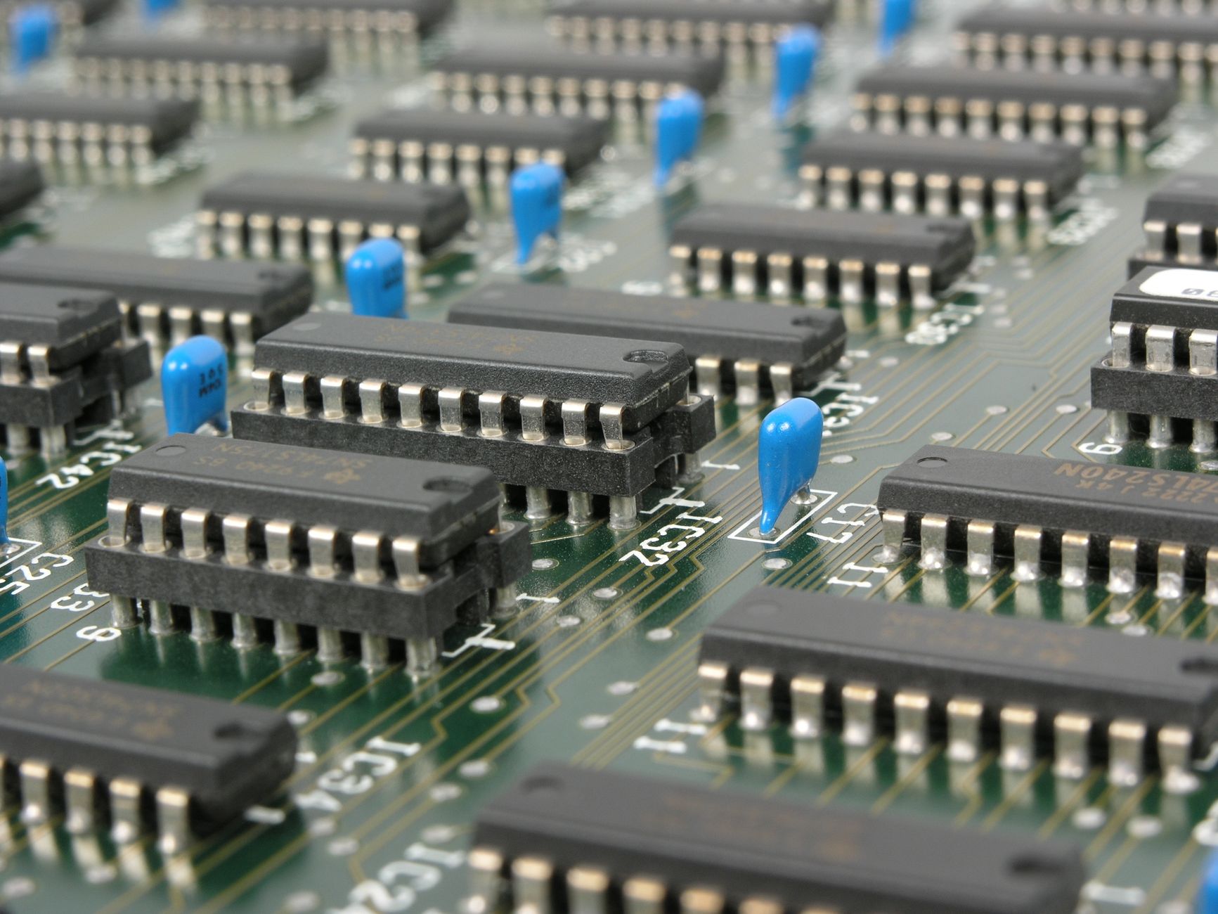 Broadcom’s Selloff Shows Rule: AI Stocks Redefined Markets
